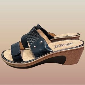 Alegria Lan-101 Black strap open toe wedge heel  sandals sz 9-9.5 (euro 39)